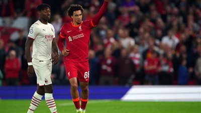 ميلان يقلب الطاولة على ليفربول ويسجل هدفين قبل نهاية الشوط الأول