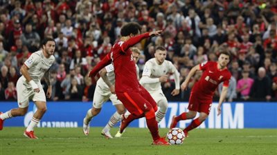 محمد صلاح يسجل هدف التعادل لليفربول في شباك ميلان