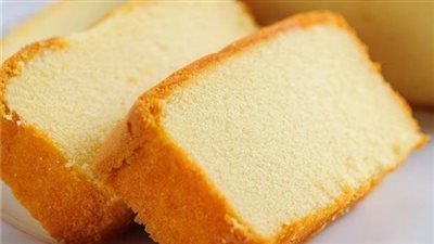 هشة ولذيذة.. طريقة عمل كيكة الزبادي 