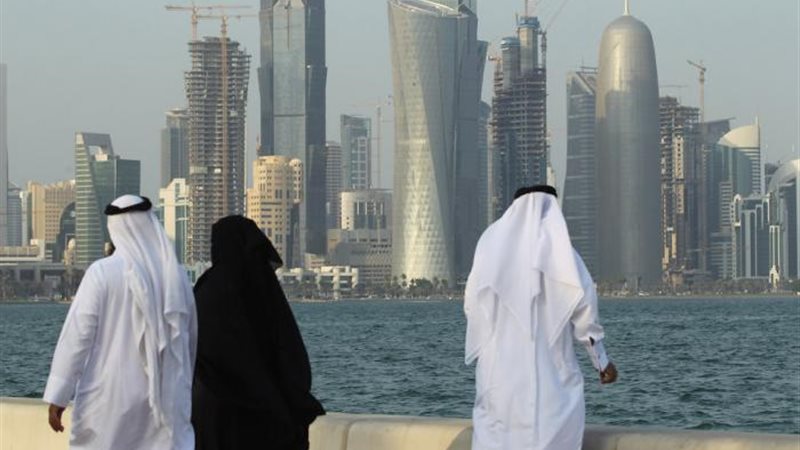 قطر تقلص ساعات العمل