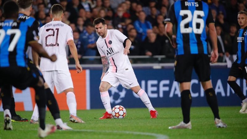ميسي لاعب باريس سان