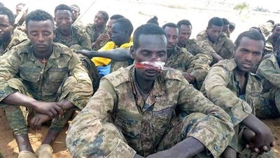 ضربة قاصمة لـ آبي أحمد.. قوات تيجراي تستولي على أسلحة الجيش الإثيوبي وتحاصره | فيديو