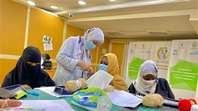 قومي المرأة بالجيزة ينظم ورشة لتعليم حرفة عرائس الأميجرومي