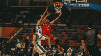 رجال سلة الأهلي يواجه نادي القاهرة في بطولة المنطقة