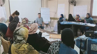 قومي المرأة ينظم 5 دورات تدريبية بمحافظتي الجيزة وأسوان