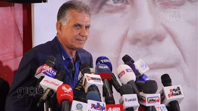 كيروش يبحث مع وائل جمعة عقوبة مصطفى محمد