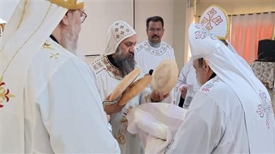 الأنبا بموا يترأس لقاء كهنة إيبارشية السويس وأسرهم