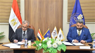صيدلة جامعة المنصورة الأهلية توقع بروتوكول تعاون مع هيئة الدواء المصرية (صور)