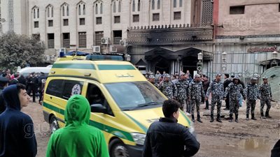 مصرع 3 أشخاص وإصابة 32 آخرين في حريق مستشفى النور المحمدي بالمطرية  (صور)