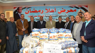 15 صورة ترصد إقبال المواطنين على معرض 