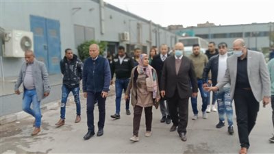 محافظ القاهرة يزور مصابي حريق مستشفى النور المحمدي بالمطرية (صور)