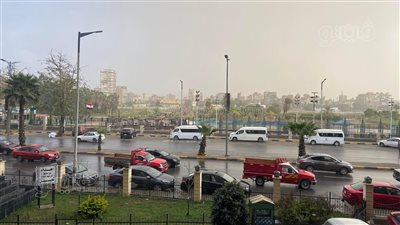 سقوط أمطار متفرقة على القاهرة والجيزة (فيديو وصور) 