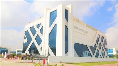 المصرية للاتصالات تحصد جائزة أفضل بيئة عمل 