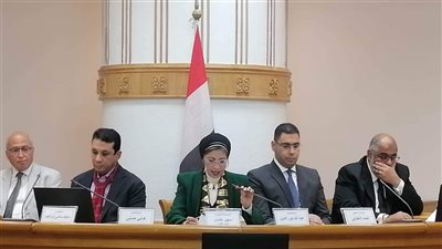 مناقشة الانتحال والملكية الفكرية فى مجال العمارة بالأعلى للثقافة (صور) 