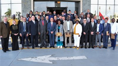 وزير الطيران: تطبيق أحدث أنظمة السلامة الجوية يعد الركيزة الأساسية لتقدم صناعة النقل الجوى