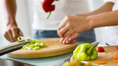 تفسير حلم الأكل مع الميت في المنام وعلاقته بطول العمر وشراء بيت جديد