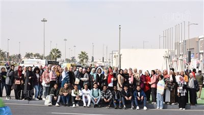 رحلات الجامعات ومراكز الشباب تسيطر على معرض الكتاب في ثامن أيامه (صور)