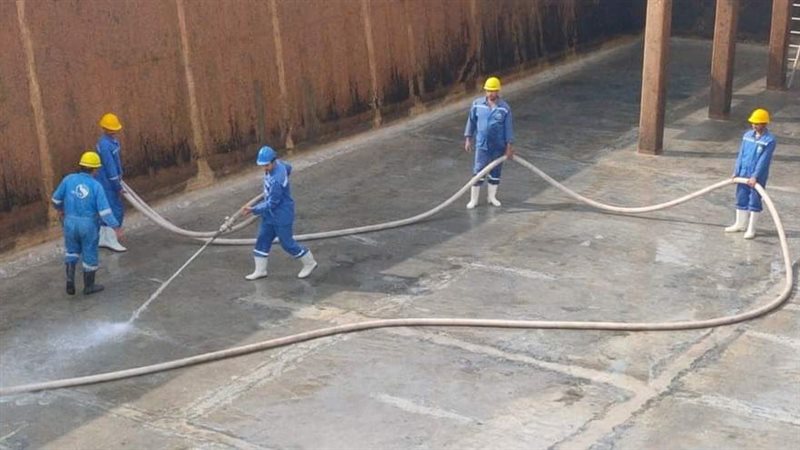 تطهير أحواض مياه
