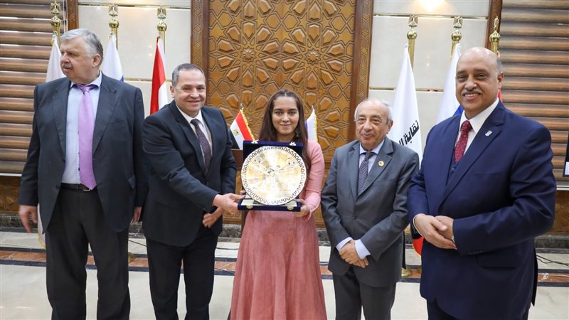 وفد رفيع المستوى