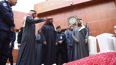 تفاصيل مداهمة أكبر مصنع مخدرات في الكويت