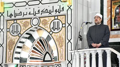 وزير الأوقاف في خطبة الجمعة: أعظم عمارة لبيوت الله عمارتها بالإيمان والقرآن 