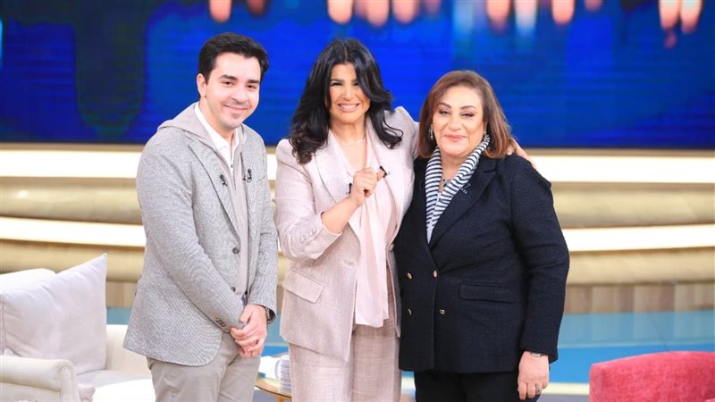 ميرفت القفاص ونجل