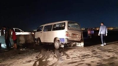 إصابة 11 شخصا في انقلاب ميكروباص بوصلة الدواويس بالإسماعيلية