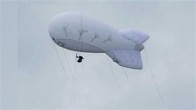 تطور خطير في تحركات المنطاد الصيني بأمريكا، يتجه نحو قاعدة طائرات الشبح