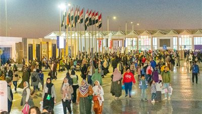 6 مؤرخين يقدمون الحقائق العلمية فى مواجهة المغالطات بمعرض الكتاب