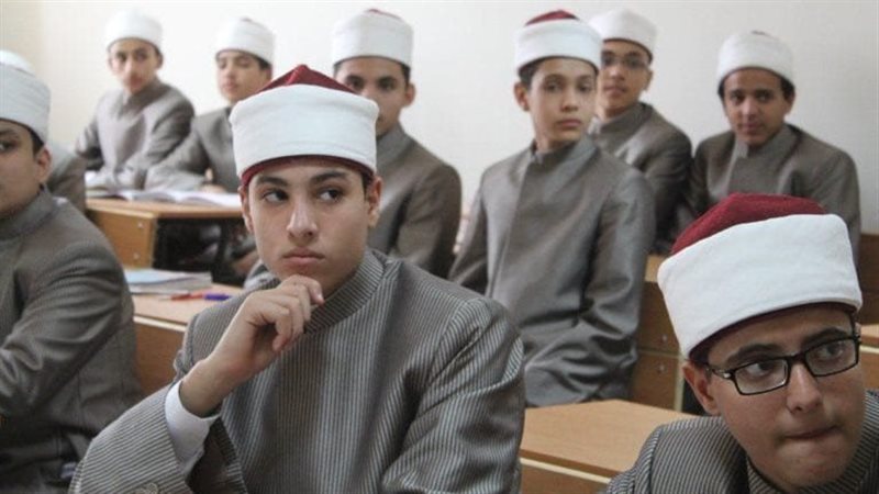 طلاب الشهادة الإعدادية