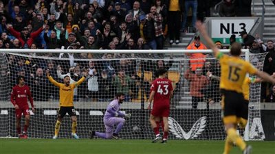 نيفيز يحرز هدف وولفرهامبتون الثالث في ليفربول