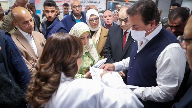 وزير الصحة د.خالد