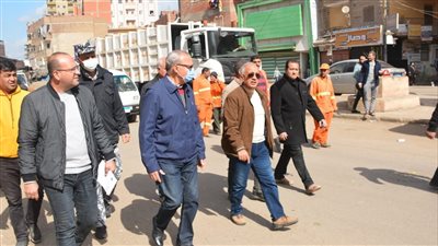  تحرير 183 محضر إشغال طريق وإعلانات وأكشاك مخالفة بالقليوبية 