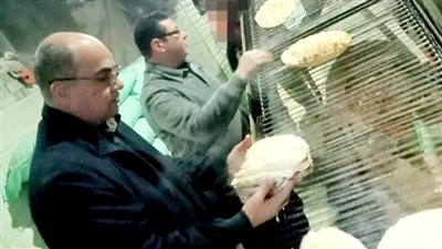 التحفظ على طن ونصف دقيق مدعم في السوق السوداء بالدقهلية