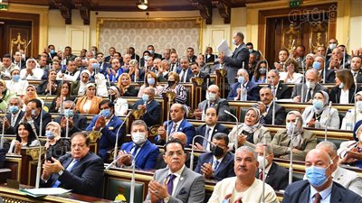 توافق بين البرلمان والإسكان التعاوني على هدم وإعادة بناء بعض العمارات 