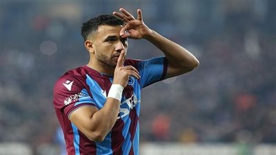 تريزيجيه يقود طرابزون سبور أمام جالاتا سراي في قمة الدوري التركي