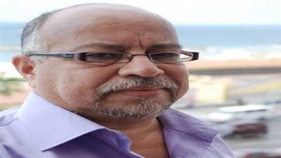 وفاة الناقد الفني مجدي الطيب