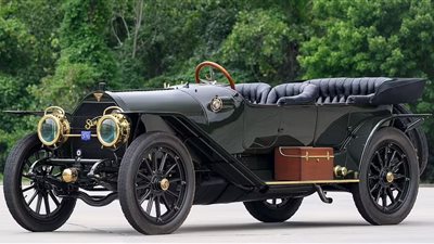 بيع سيارة يبلغ عمرها 111 عامًا بـ 4.8 مليون دولار