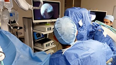 فريق طبي بالإسماعيلية يستأصل مريء كامل بالمنظار (صور) 