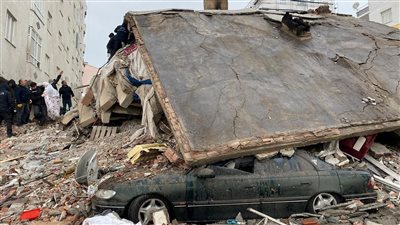 إيطاليا تكشف مستوى تحذير تسونامي بعد زلزال تركيا وسوريا 