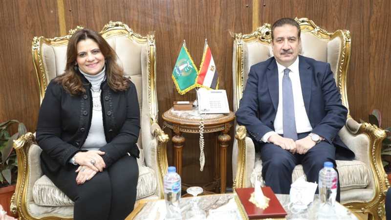 محافظ المنوفية ووزيرة