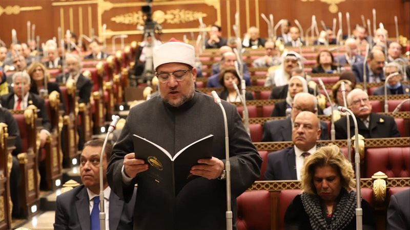 وزير الأوقاف يعلق