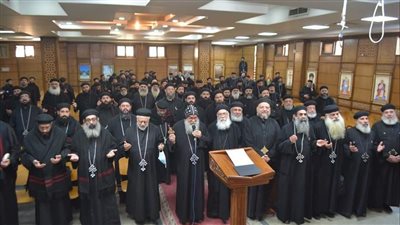الأنبا مكاريوس يترأس اجتماع كهنة إيبارشية المنيا