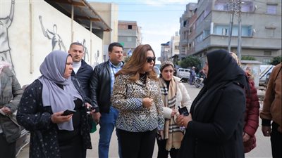 محافظ دمياط تقرر استبعاد رئيس الوحدة المحلية بقرية العنانية من منصبها (صور)