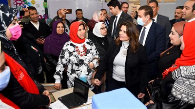 وزيرة الهجرة لأهالي المنوفية: صحة المواطنين تتصدر اهتمامات الحكومة