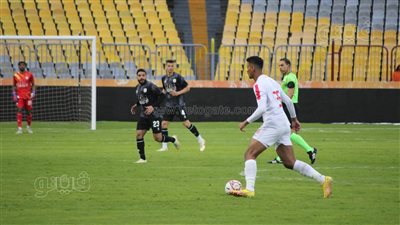 فاركو يحافظ على تقدمه أمام الزمالك بثنائية بعد 60 دقيقة (صور)