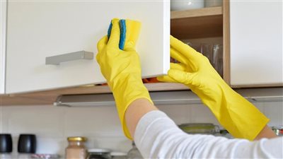 دراسة: تنظيف المطبخ يحرق سعرات حرارية أكثر من ركوب الدراجة