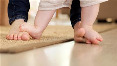 طرق علاج اعوجاج القدم عند الأطفال 