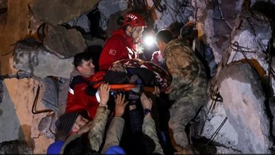 ارتفاع حصيلة ضحايا الزلزال في تركيا لـ 3381 قتيلا و20436 جريحا