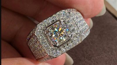 ما حكم لبس خاتم من الذهب الأبيض للرجال؟ الإفتاء تجيب